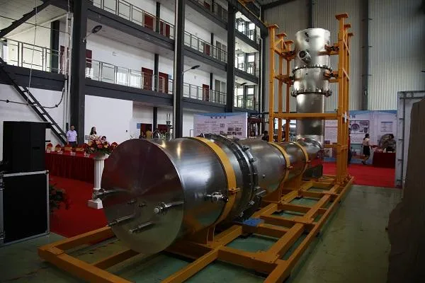 ITER大型超导磁体系统首个部件在中国研制成功