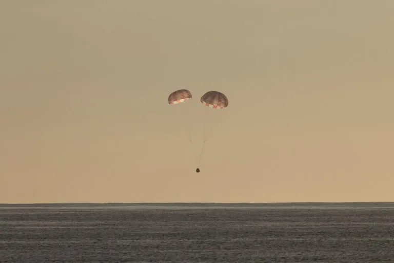 SpaceX“龙飞船”完成空间站补给任务：带回老鼠样本