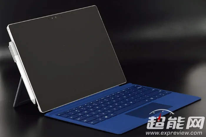 ​台媒曝微软将于明年Q1发布Surface Pro 5，屏幕或升级至4K