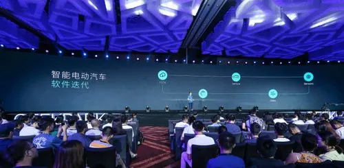 蔚来CEO李斌：大数据、AI、用户服务理念将成为推动汽车迭代的核心力量