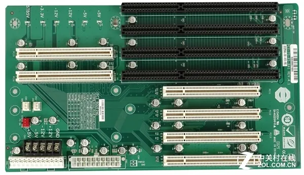 涨姿势：主板上曾出现过的插槽 PCI-E实现大一统