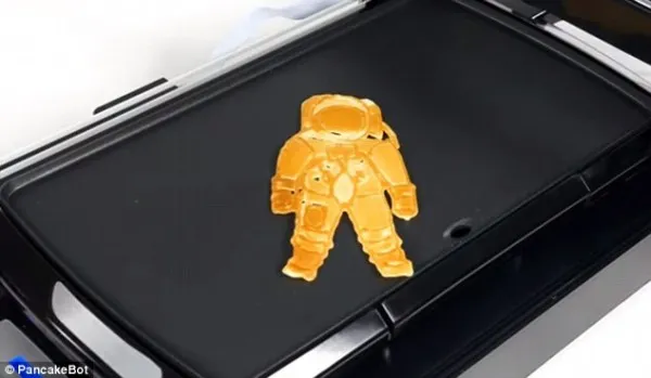 [图]煎饼3D打印机器人PancakeBot出售 材料使用面糊