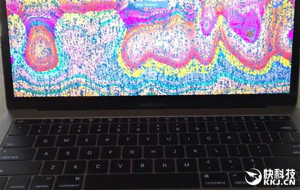 错怪A卡？苹果新Macbook Pro花屏门爆发：Adobe背锅