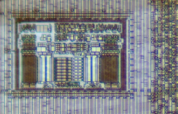 双核1.2GHz 这就是战斗民族研发的处理器