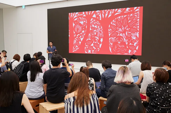 台湾第一家Apple Store今天开业，“有闲来坐”