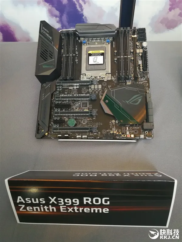 史上最奇葩插座！AMD X399主板大军来袭