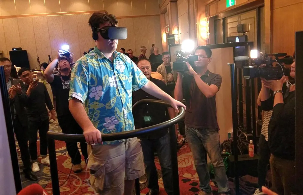 前HTC CEO周永明谈 VR 头戴设备的未来