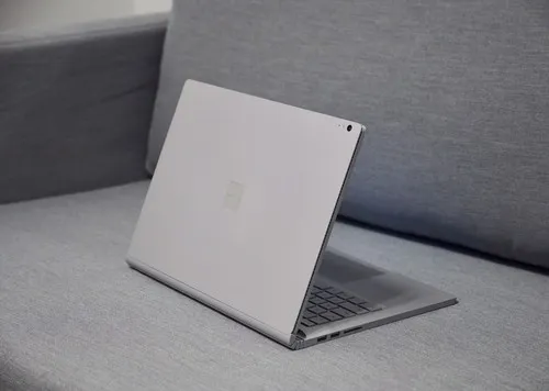 Surface Book 增强版体验：最好的 Windows 二合一电脑？