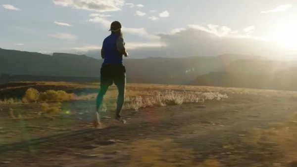 [视频]Apple Watch Nike+宣传视频：今天我们要跑步吗？