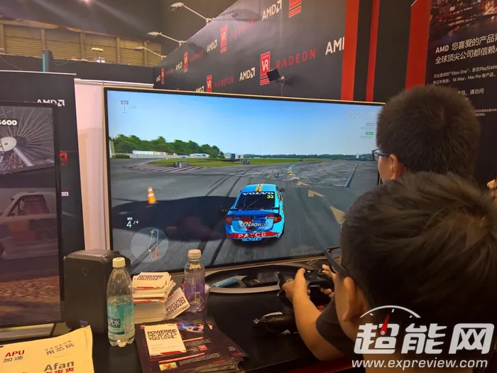 Chinajoy 2016特色内容（二）：AMD展区赏析：游戏就要玩真的