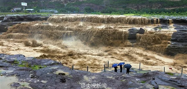 黄河壶口瀑布入汛！每秒2600立方米气势磅礴