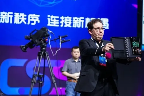 世界头号黑客 Kevin Mitnick 演绎了三波攻击