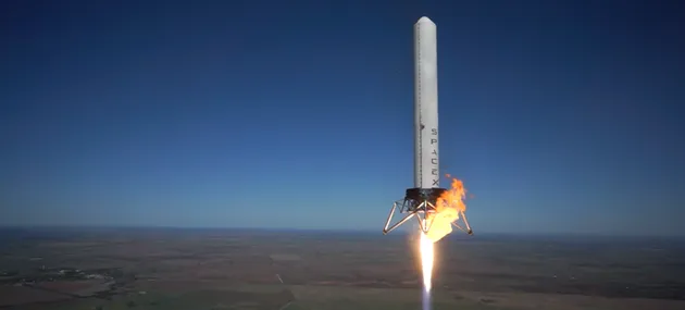 马斯克证实：SpaceX计划明年将人类送入太空