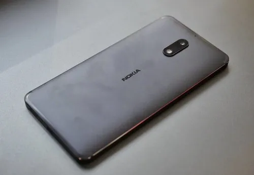 Nokia 6 评测：除了诺基亚 logo 和铃声还有什么？