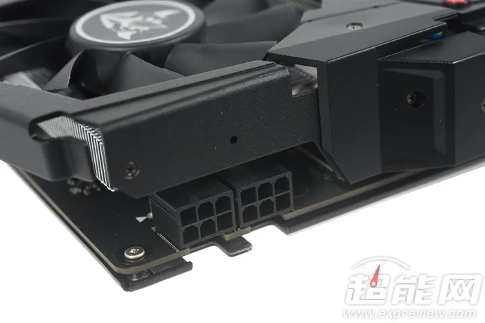 七彩虹GTX 1060烈焰战神X TOP图赏：双热管+8相供电