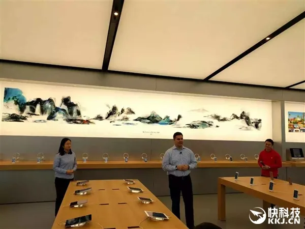 先睹为快：广州首家苹果Apple Store内景曝光