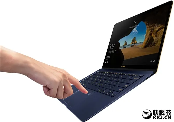 华硕ZenBook 3 Deluxe轻薄本大升级：配置完美！