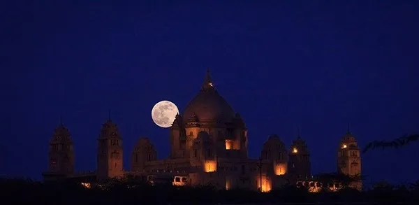 注意：11月14日晚上将出现21世纪最大的月亮