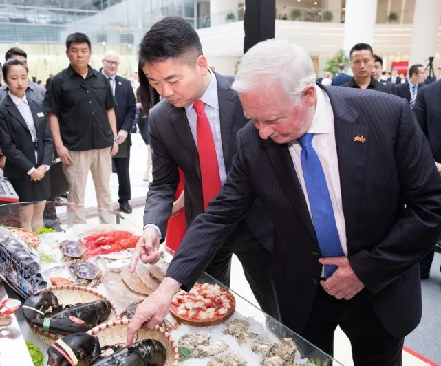 加拿大总督造访京东 与刘强东共启加拿大好物盛典