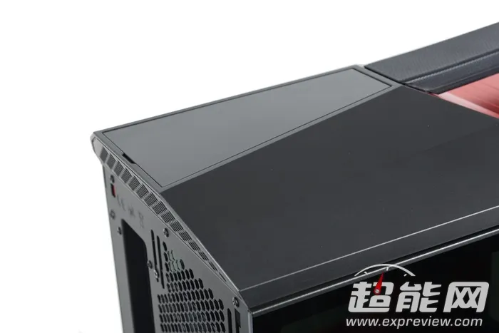 旗舰中的战斗机，酷冷至尊Mastercase Maker 5t新品图赏