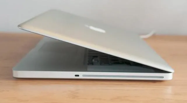 老司机血泪劝告：买MacBook Pro一定不要买顶配！