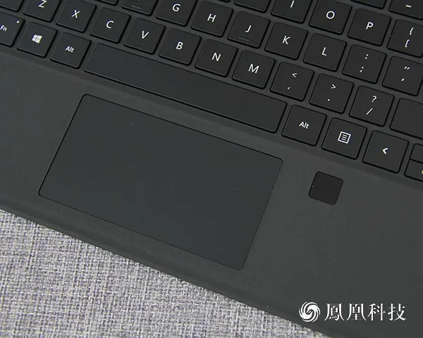 Surface Pro 4键盘盖体验：手感提升 功能补强