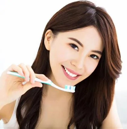 流言揭秘：电动牙刷真的比手动牙刷更好吗？