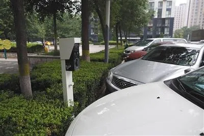 北京电动车充电桩调查：常被燃油车占 破坏严重