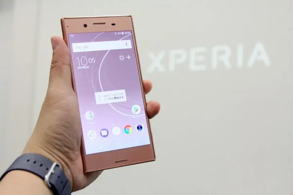 索尼怪兽旗舰也温柔：红铜粉Xperia XZ Premium真机直击