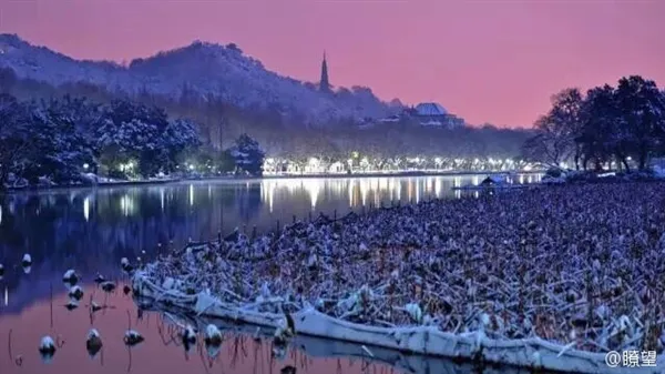 江南初雪 西湖“断桥残雪”美呆了：诗情画意