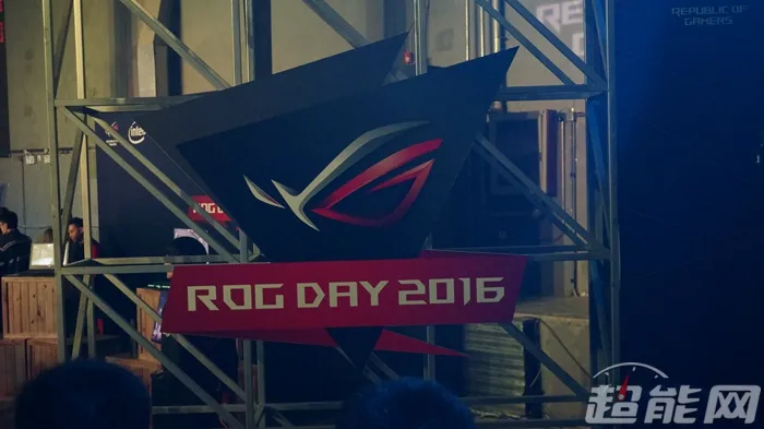 硕之大者，玩家为上：记华硕ROG Day 2016上的游戏、硬件和VR