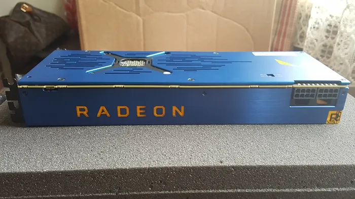 Radeon Vega Frontier玩《巫师3》性能不错，帧率接近GTX 1080