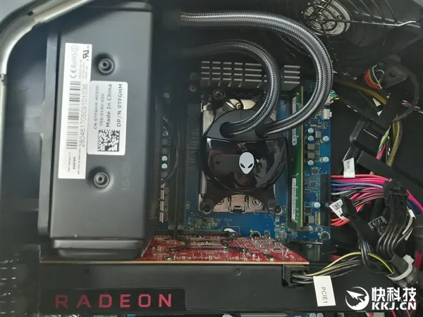 史上最奇葩插座！AMD X399主板大军来袭