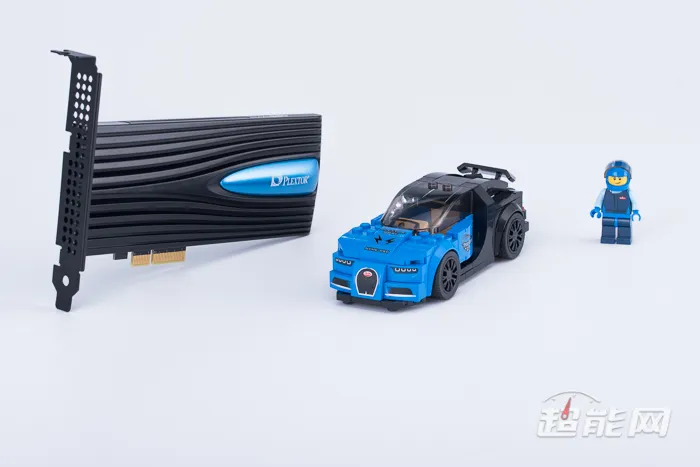 现在买浦科特M8Se SSD，可以获赠布加迪跑车LEGO积木