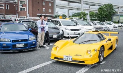 口水一地！日本最牛停车场：男人梦想天堂