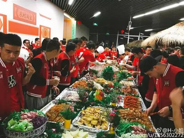 阿里员工奋战双11的饕餮盛宴 看饿了