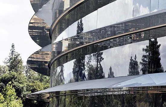 苹果首席设计长揭秘新总部：主建筑为何设计成飞碟