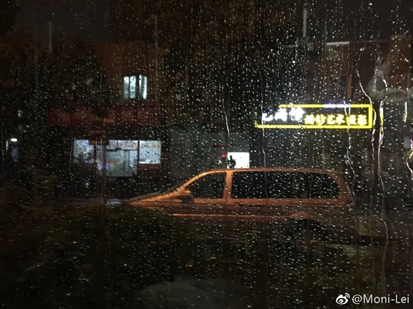 北京突现11级狂风暴雨：如此大冰雹恐怖