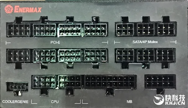 安耐美发布MaxTytan 1250W白金电源：自带功率计