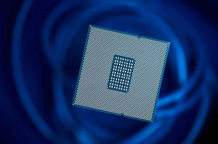 抢Intel市场的不止AMD，高通10nm 48核处理器年底出货