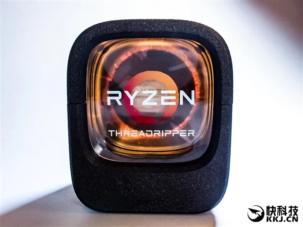AMD自曝16核心Ryzen包装盒：像台老电视机
