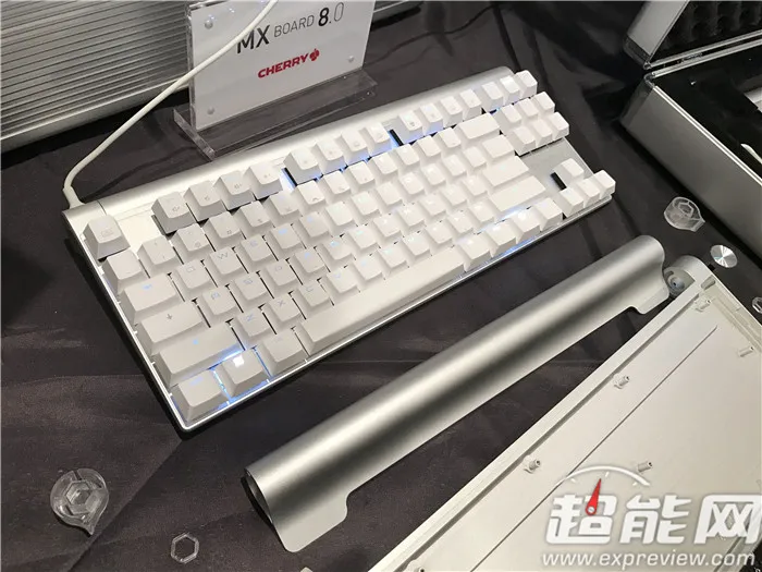 CHERRY跳票的MX BOARD 8.0今天中午发售，首发黑轴1499元