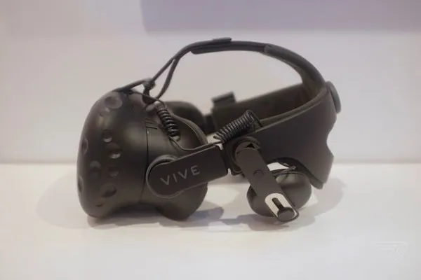 Deluxe Audio Strap：HTC Vive 耳机好搭档