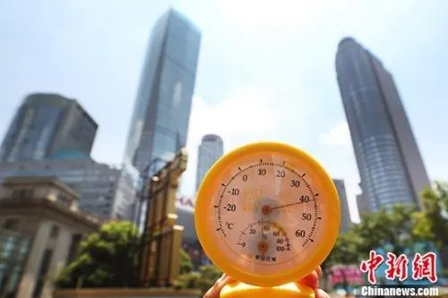 体感超50℃ 中国7亿人遭高温“烧烤”