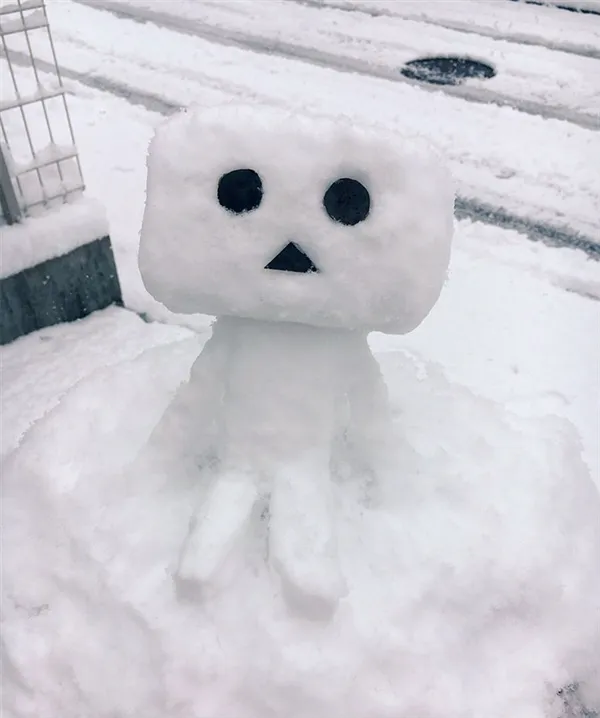 日本网友狂晒雪人作品 童话照进现实了！