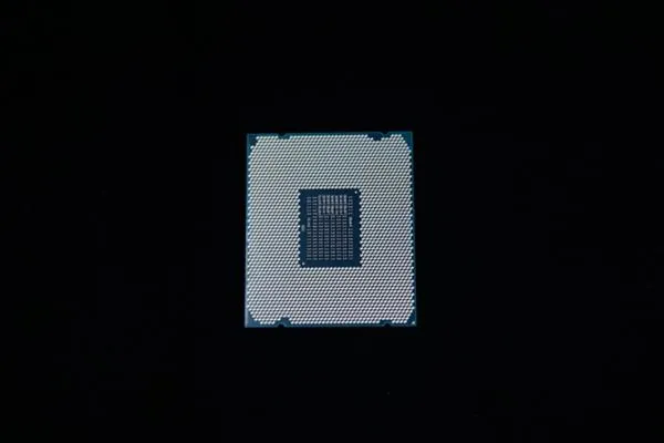 开启酷睿新时代 英特尔Core i9-7900X处理器性能测试