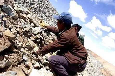 破解青藏铁路高原冻土 中国还用