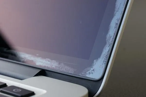 苹果将扩展MacBook Pro涂层脱落维修计划