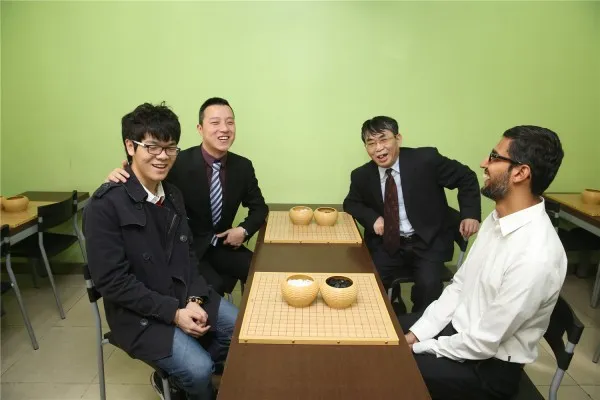 Google CEO皮查伊来中国 参观聂卫平围棋道场