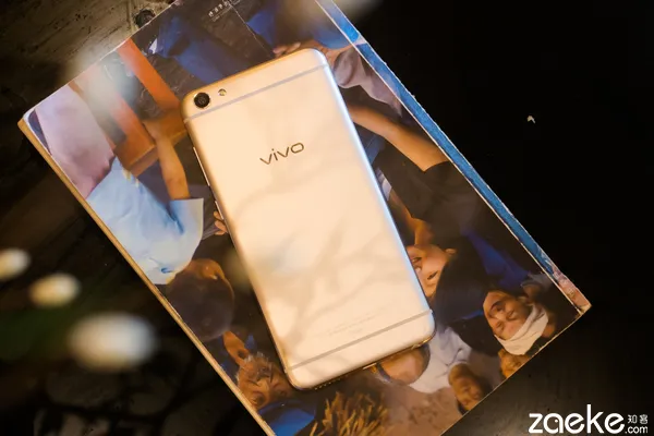 [多图]照亮你的脸庞 vivo X7图赏